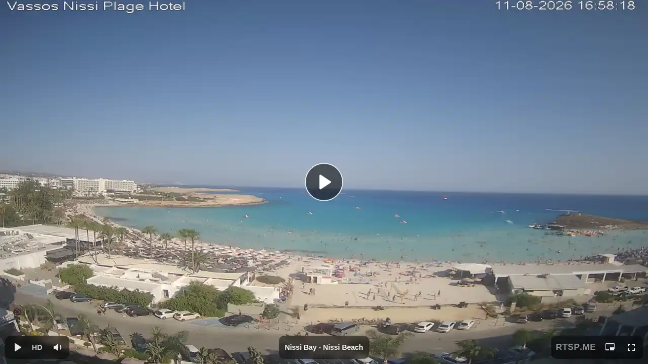 Webcam snapshot from :city — August 11, 2026 14:00