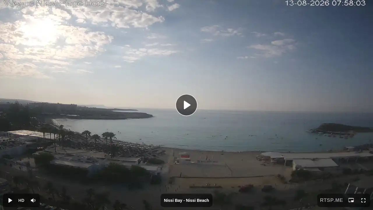 Webcam snapshot from :city — August 13, 2026 05:00