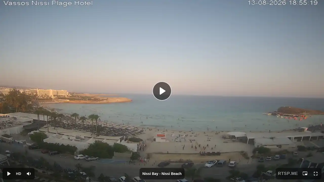 Webcam snapshot from :city — August 13, 2026 16:00