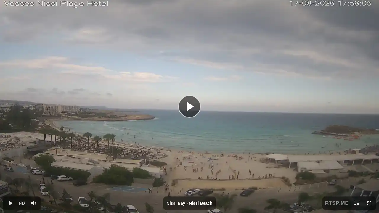 Webcam snapshot from :city — August 17, 2026 15:00