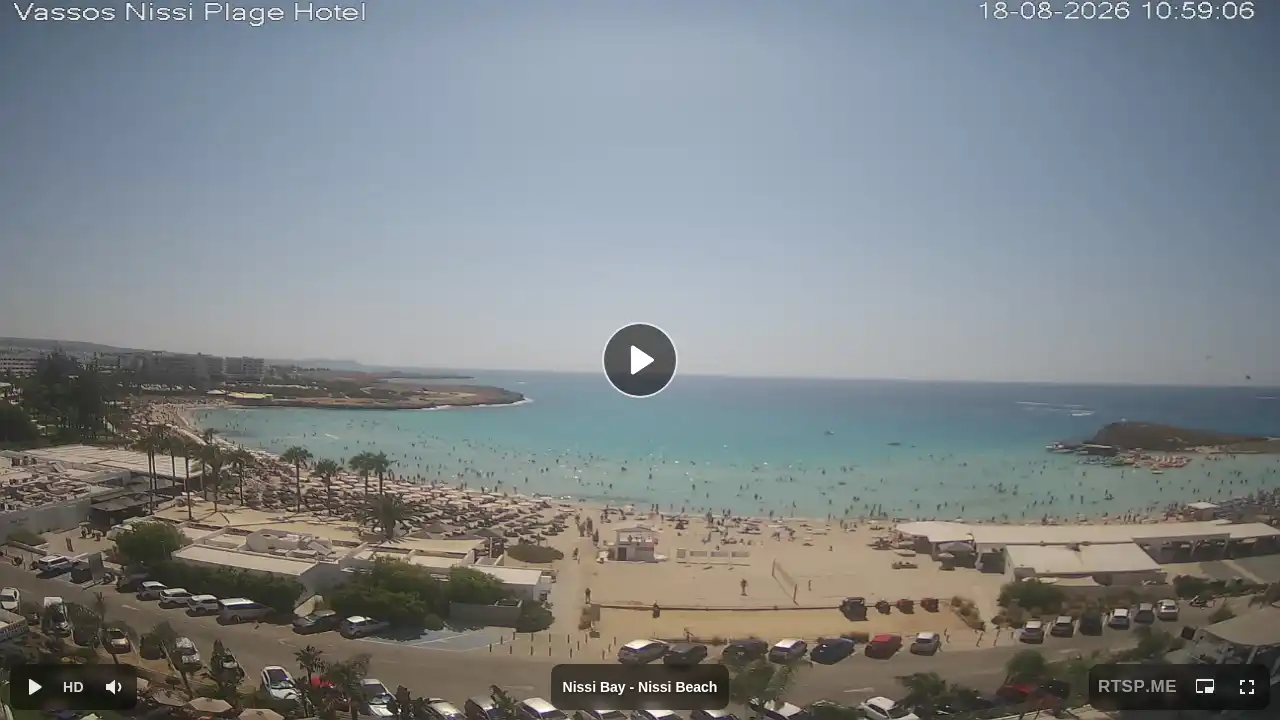 Webcam snapshot from :city — August 18, 2026 08:00