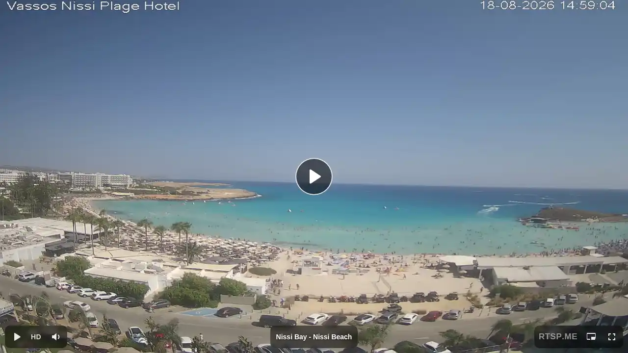 Webcam snapshot from :city — August 18, 2026 12:00