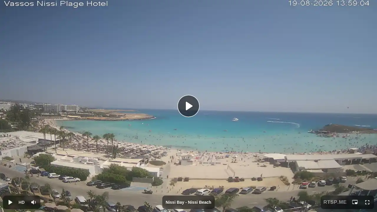 Webcam snapshot from :city — August 19, 2026 11:00