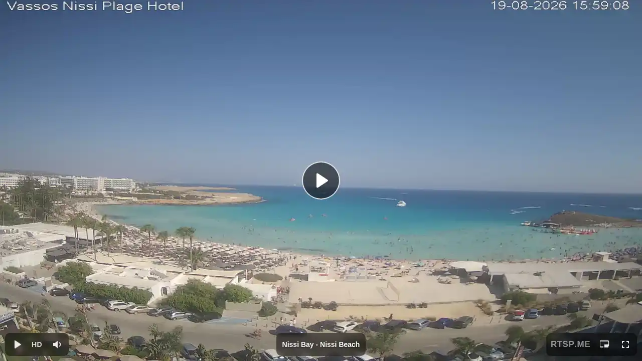 Webcam snapshot from :city — August 19, 2026 13:00