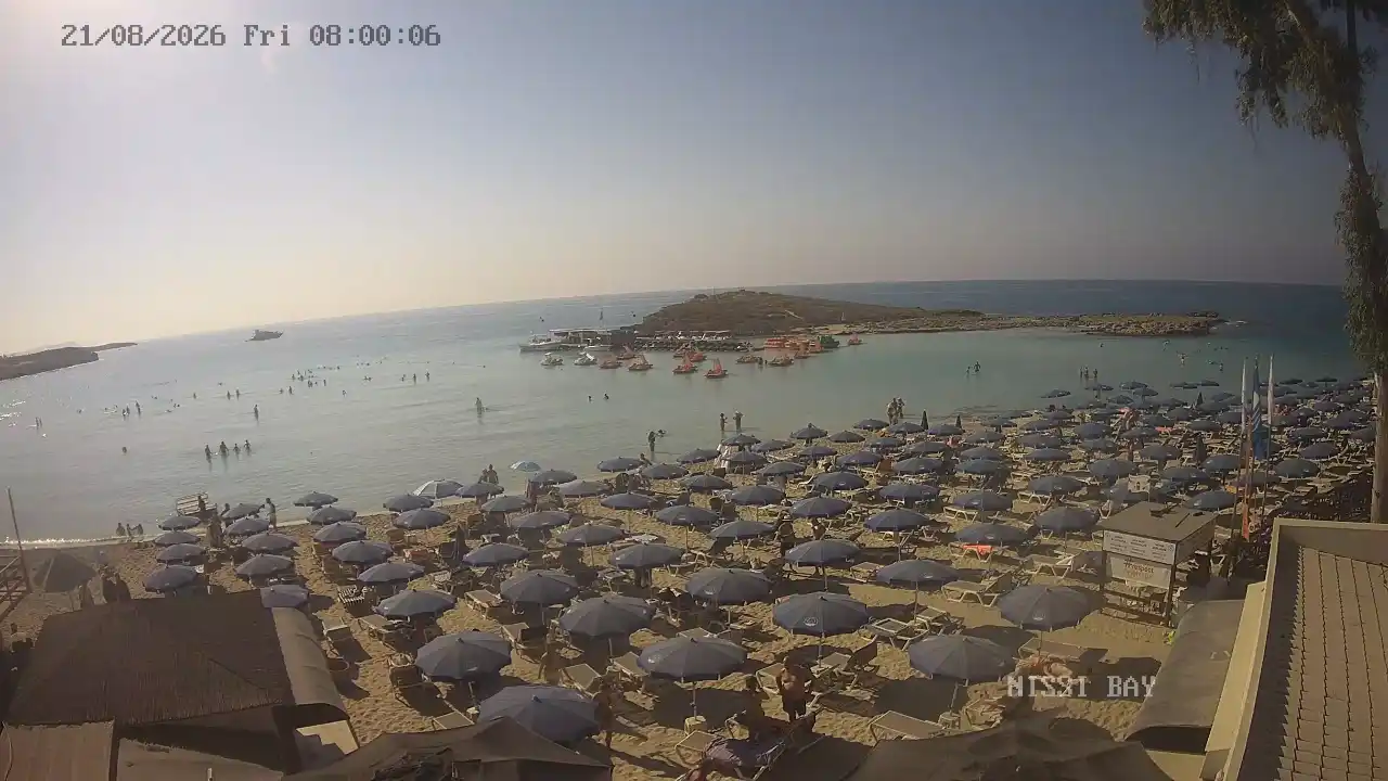 Webcam snapshot from :city — August 21, 2026 06:00