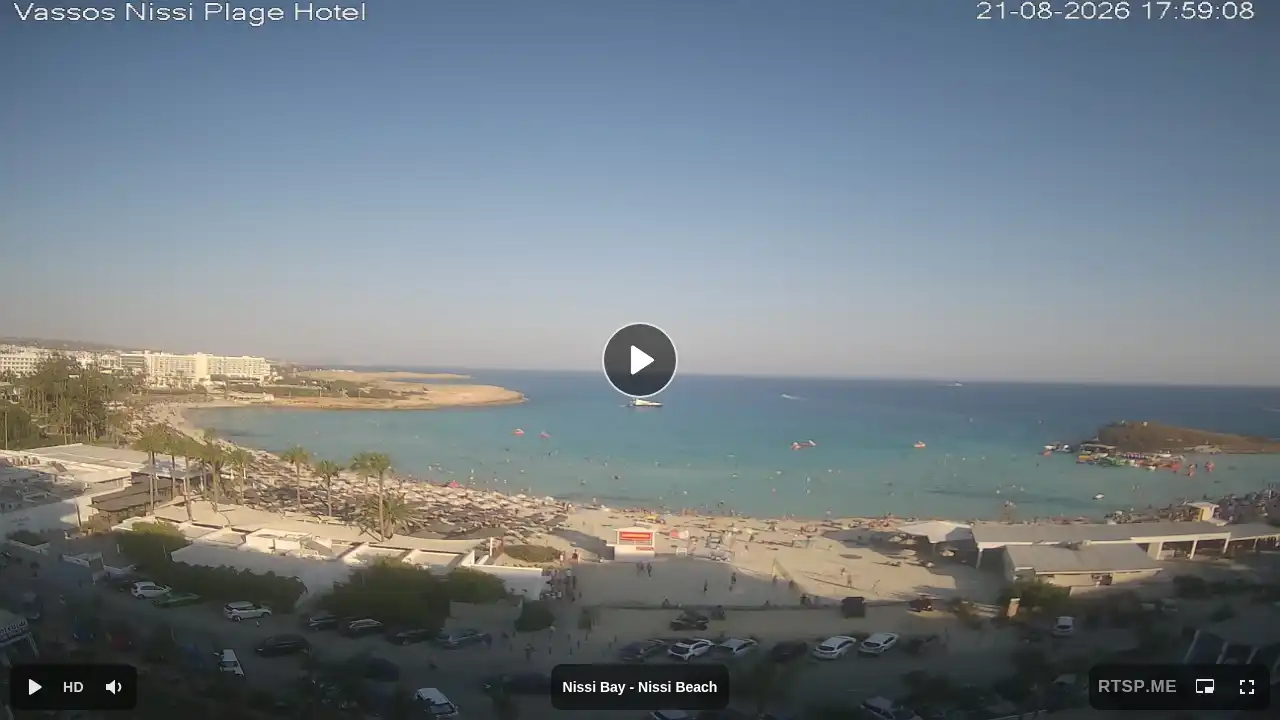 Webcam snapshot from :city — August 21, 2026 15:00