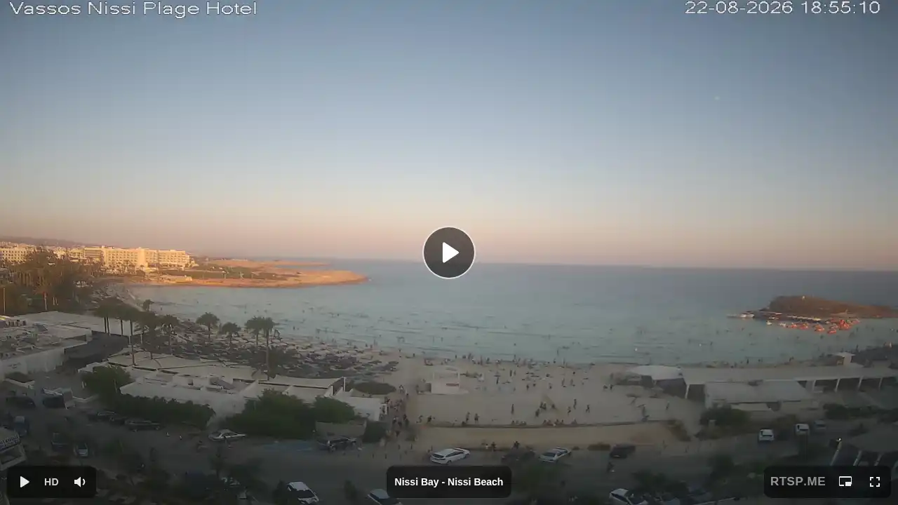 Webcam snapshot from :city — August 22, 2026 16:00