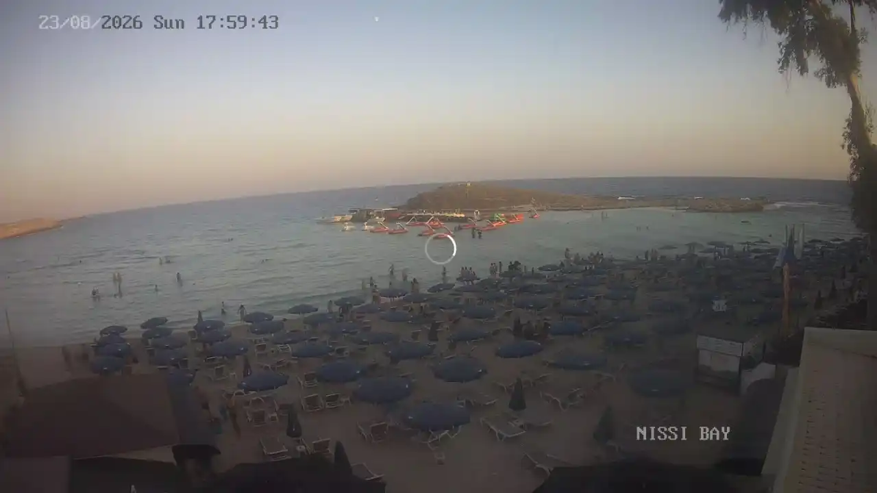 Webcam snapshot from :city — August 23, 2026 16:00