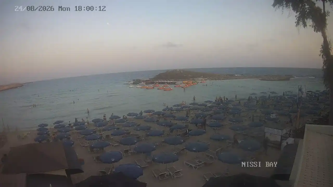 Webcam snapshot from :city — August 24, 2026 16:00