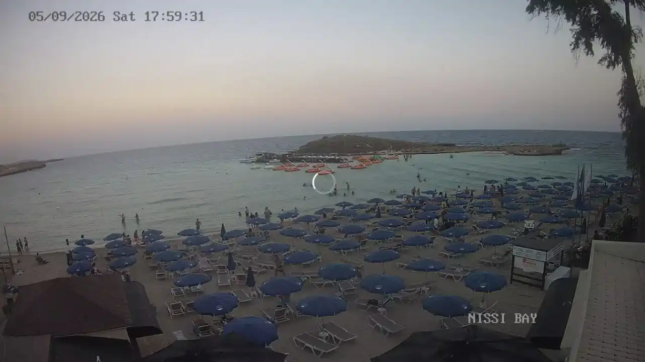 Webcam snapshot from :city — September 5, 2026 16:00