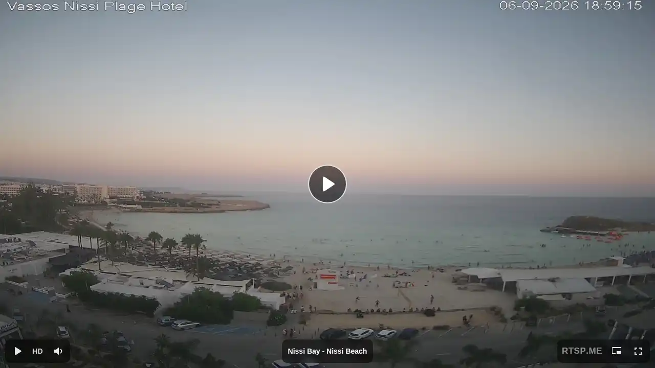 Webcam snapshot from :city — September 6, 2026 16:00