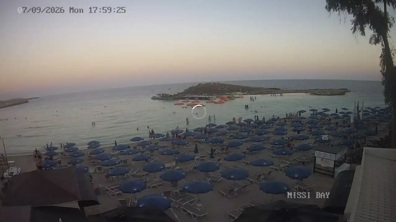 Webcam snapshot from :city — September 7, 2026 16:00