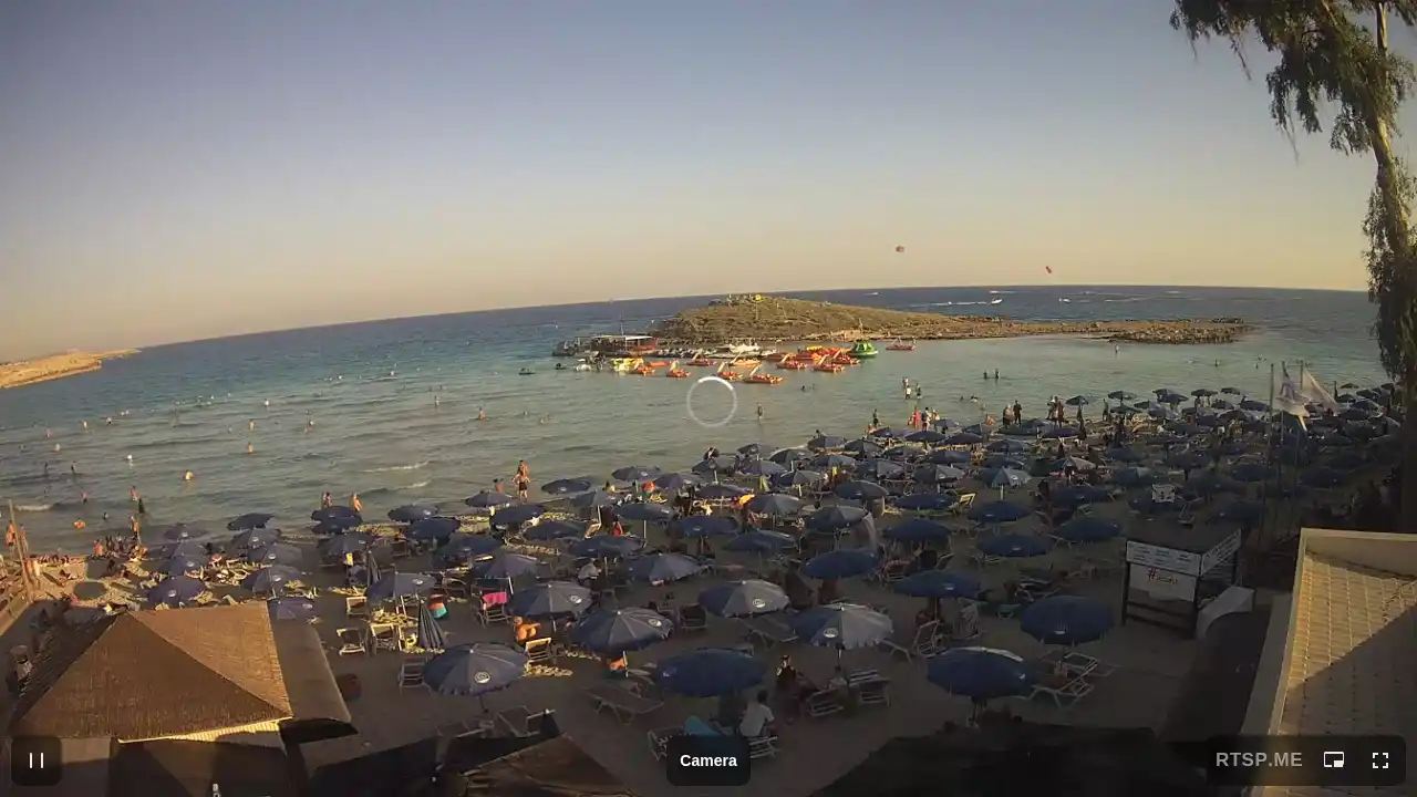 Webcam snapshot from :city — September 8, 2026 15:00