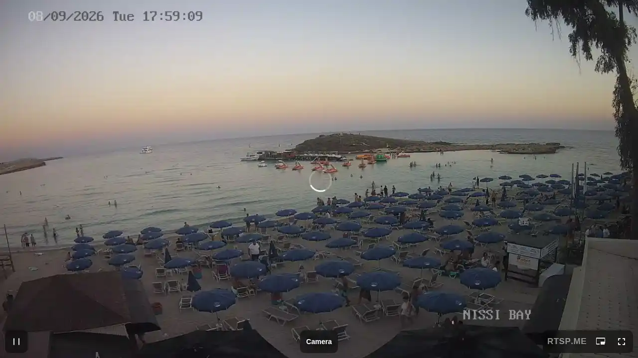 Webcam snapshot from :city — September 8, 2026 16:00