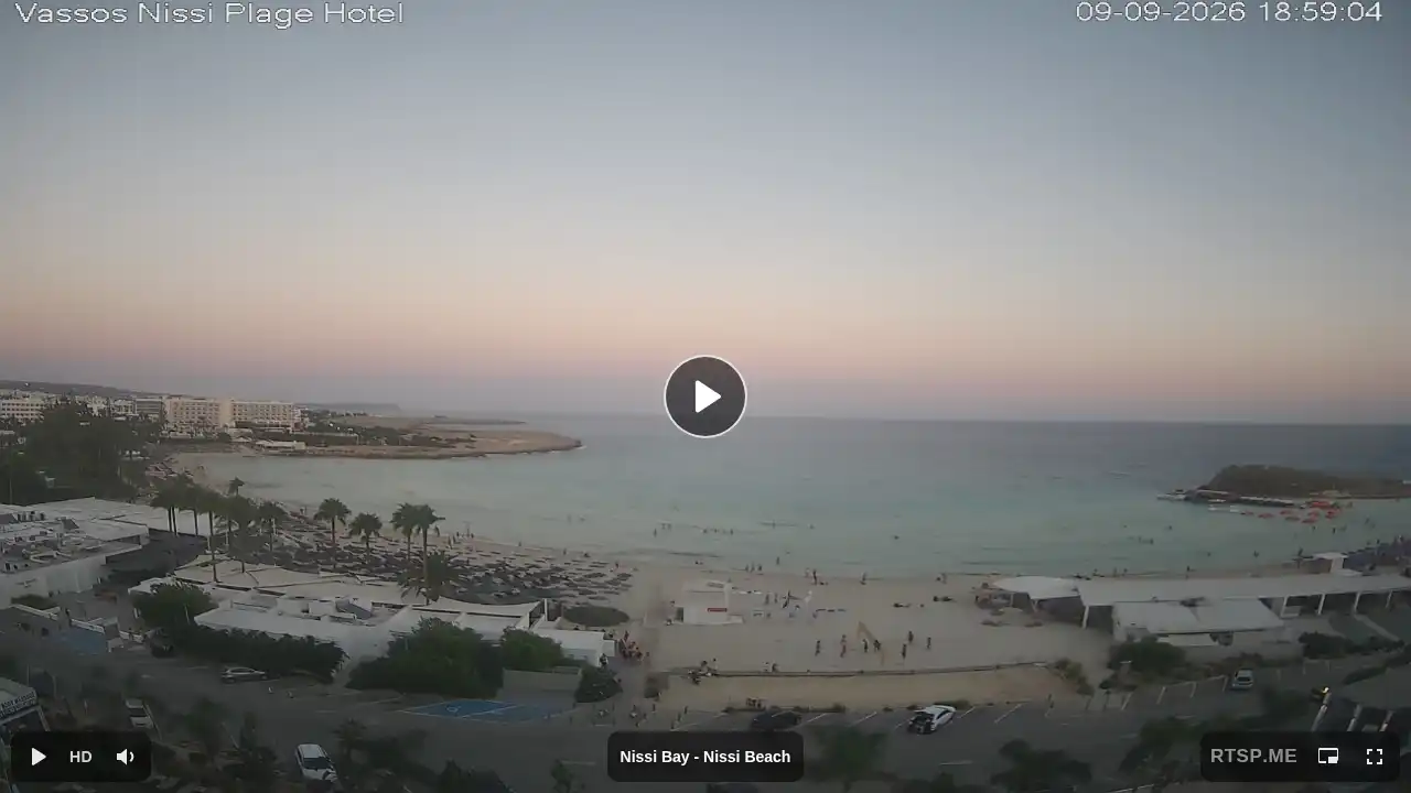 Webcam snapshot from :city — September 9, 2026 16:00