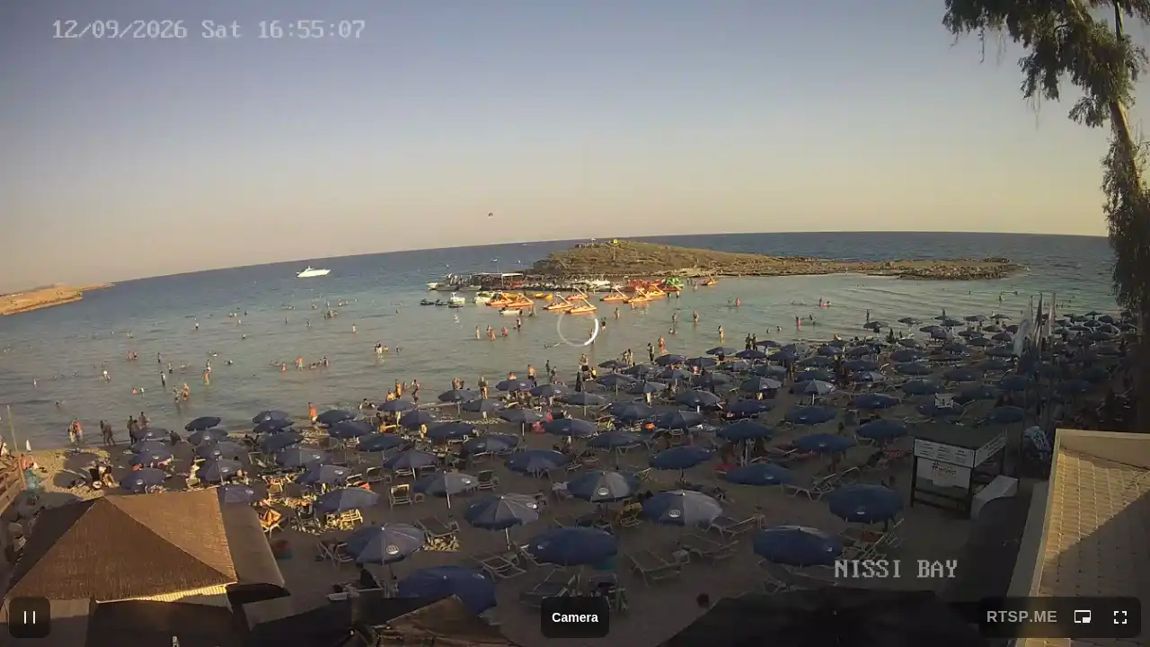 Webcam snapshot from :city — September 12, 2026 15:00