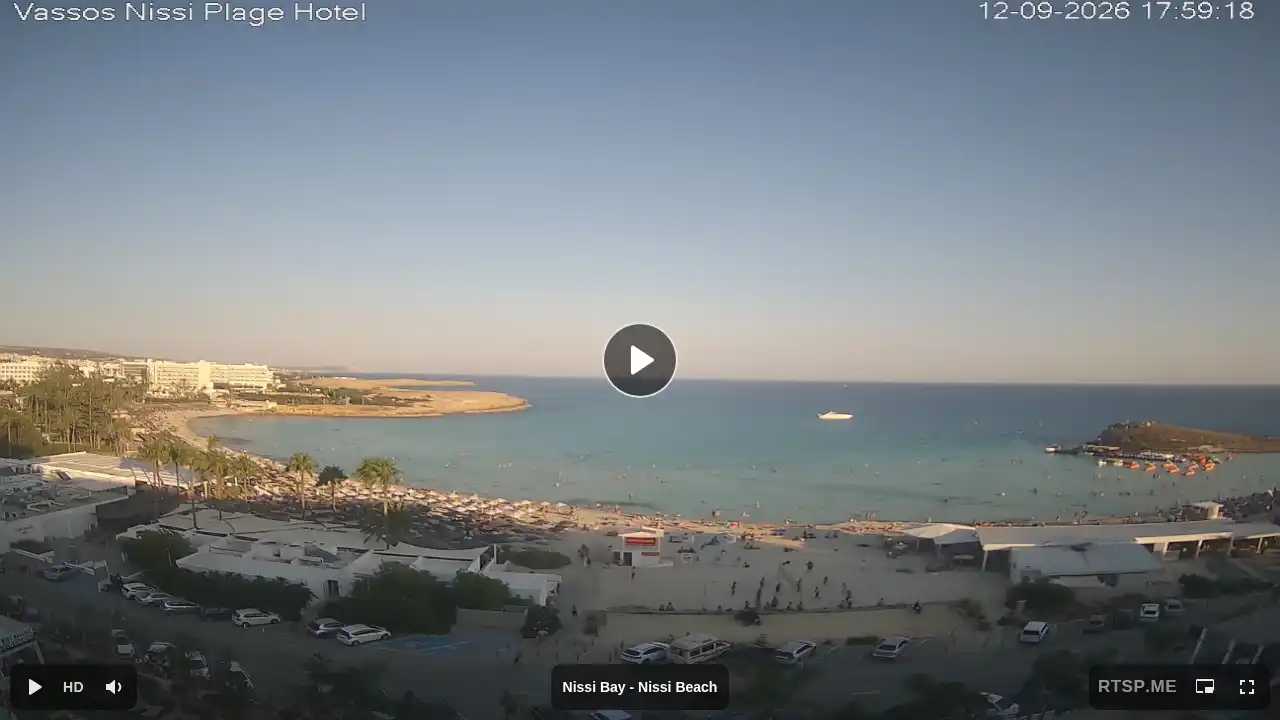 Webcam snapshot from :city — September 12, 2026 15:00