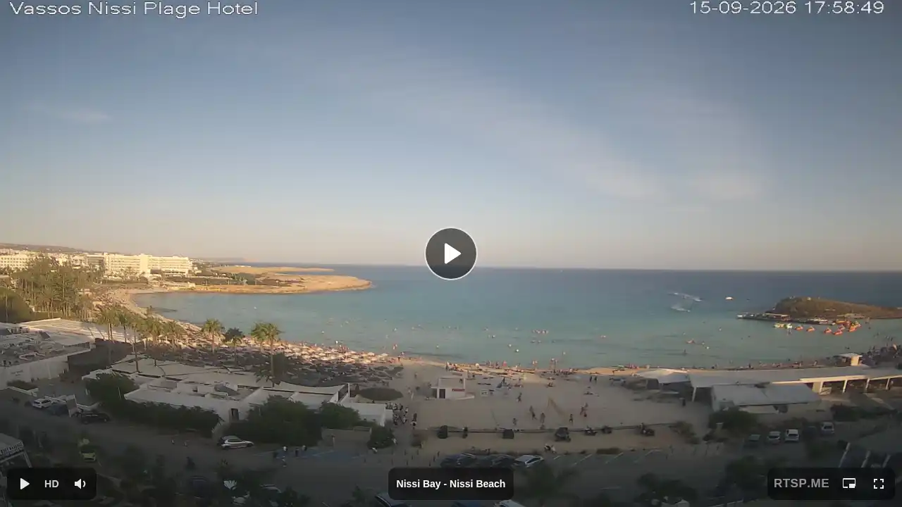 Webcam snapshot from :city — September 15, 2026 15:00