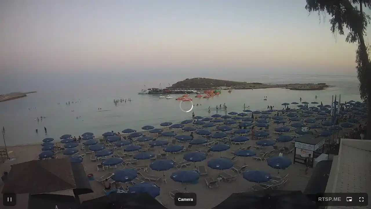 Webcam snapshot from :city — September 16, 2026 16:00