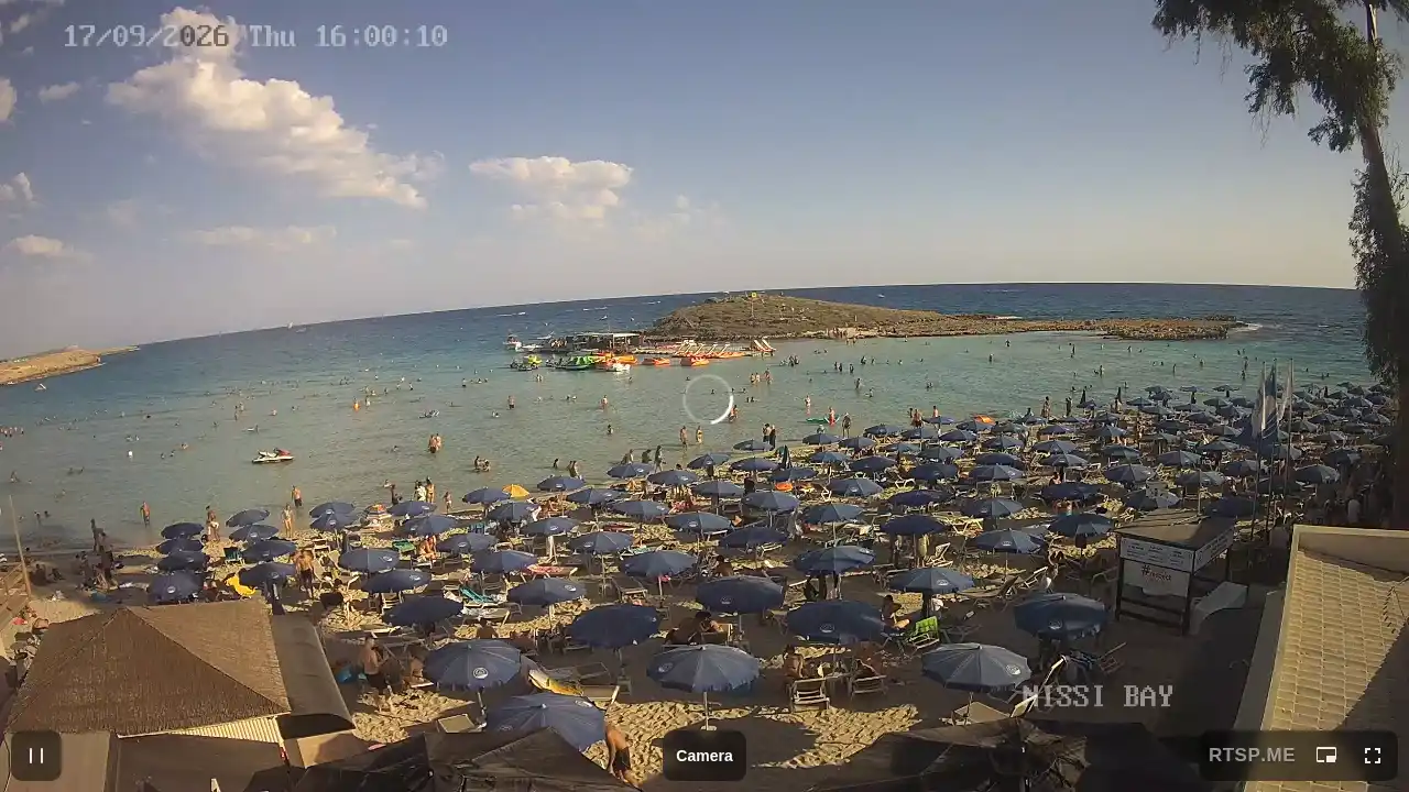 Webcam snapshot from :city — September 17, 2026 14:00