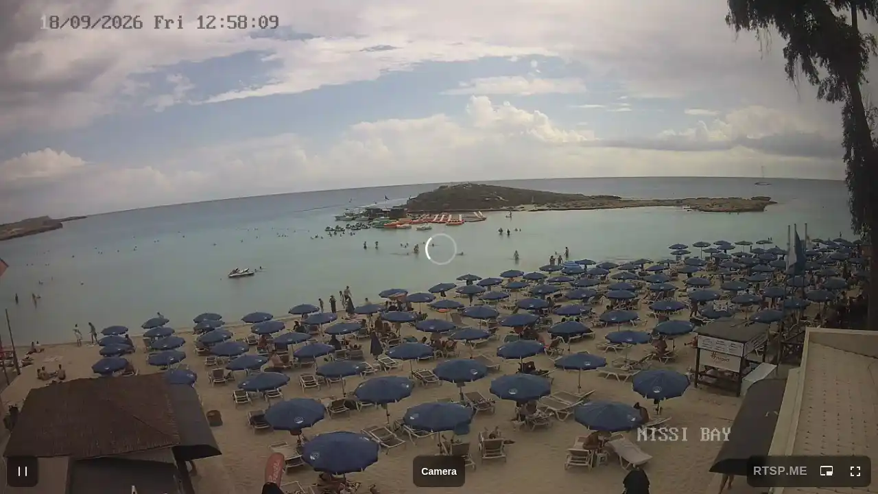Webcam snapshot from :city — September 18, 2026 11:00