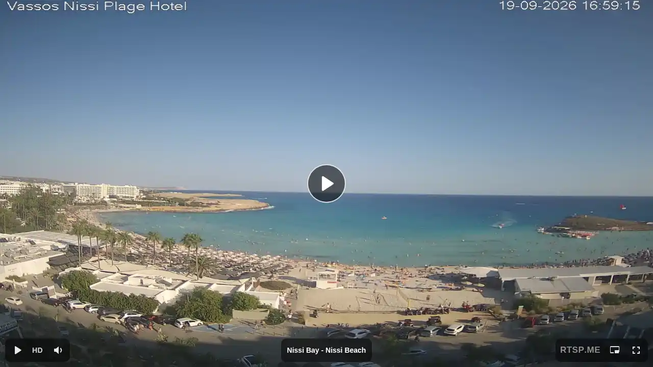 Webcam snapshot from :city — September 19, 2026 14:00