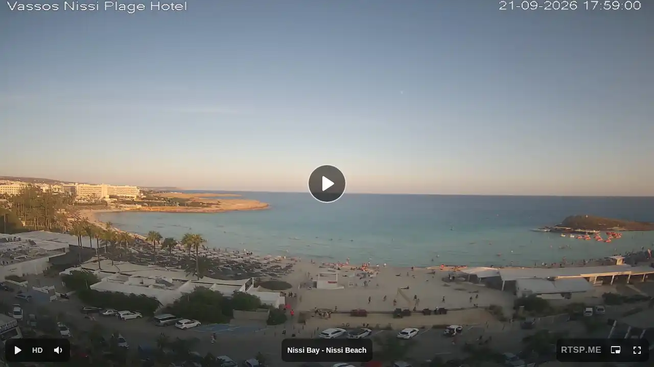 Webcam snapshot from :city — September 21, 2026 15:00