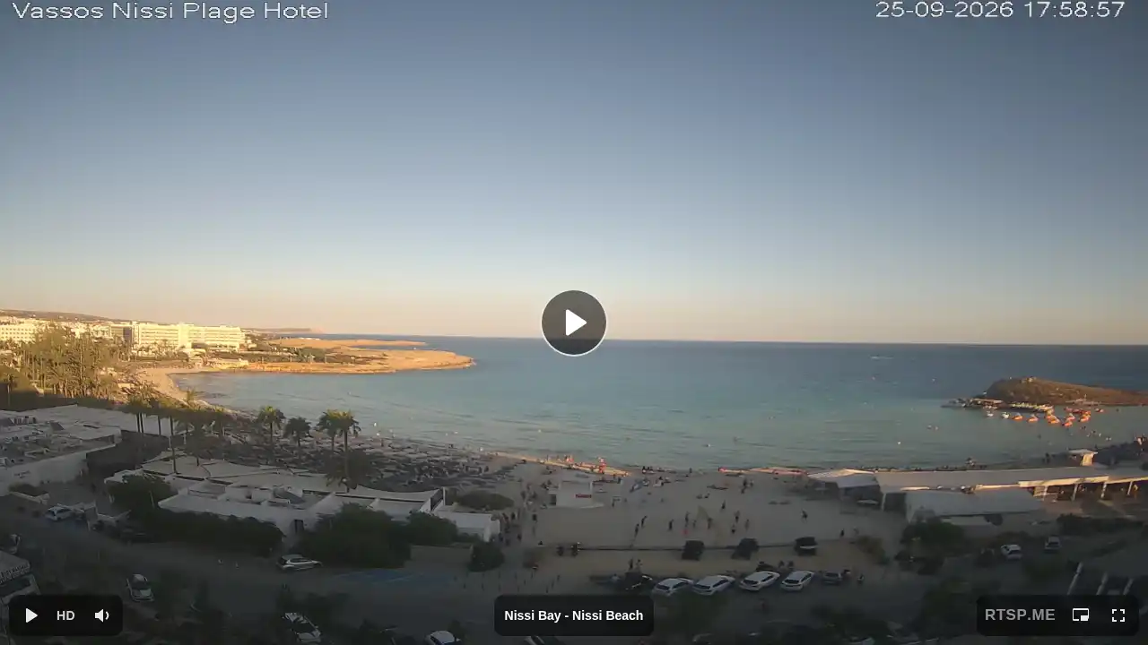 Webcam snapshot from :city — September 25, 2026 15:00