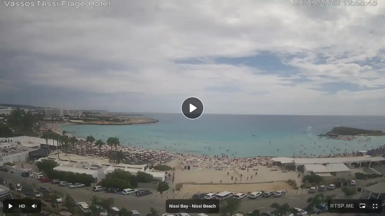 Webcam snapshot from :city — September 30, 2026 10:00