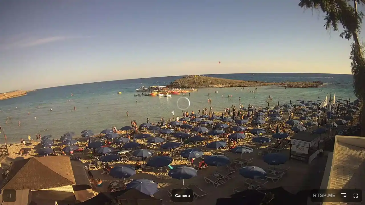 Webcam snapshot from :city — October 5, 2026 14:00