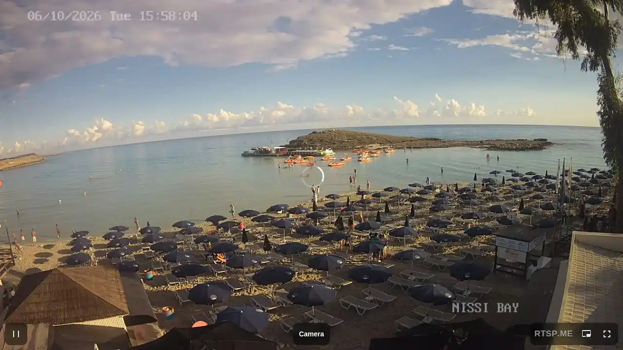 Webcam snapshot from :city — October 6, 2026 14:00