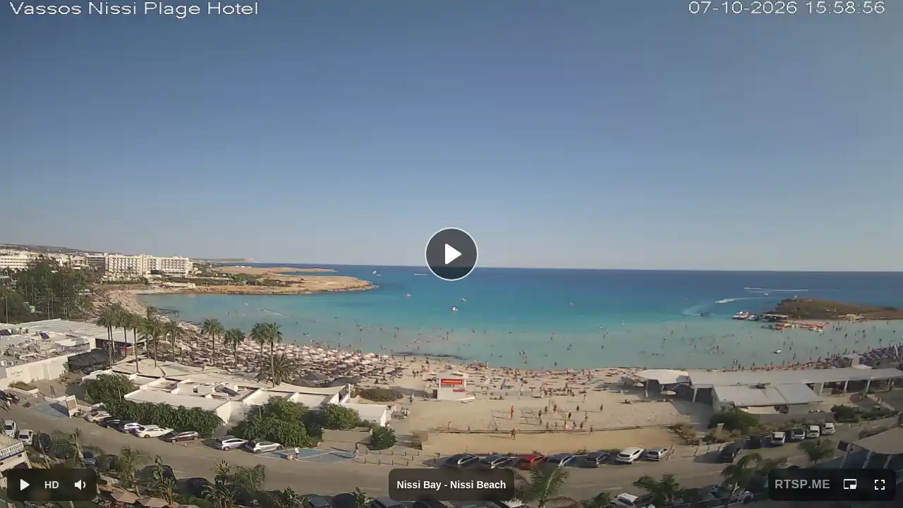 Webcam snapshot from :city — October 7, 2026 13:00