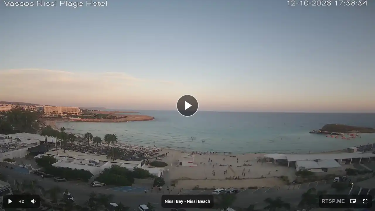 Webcam snapshot from :city — October 12, 2026 15:00