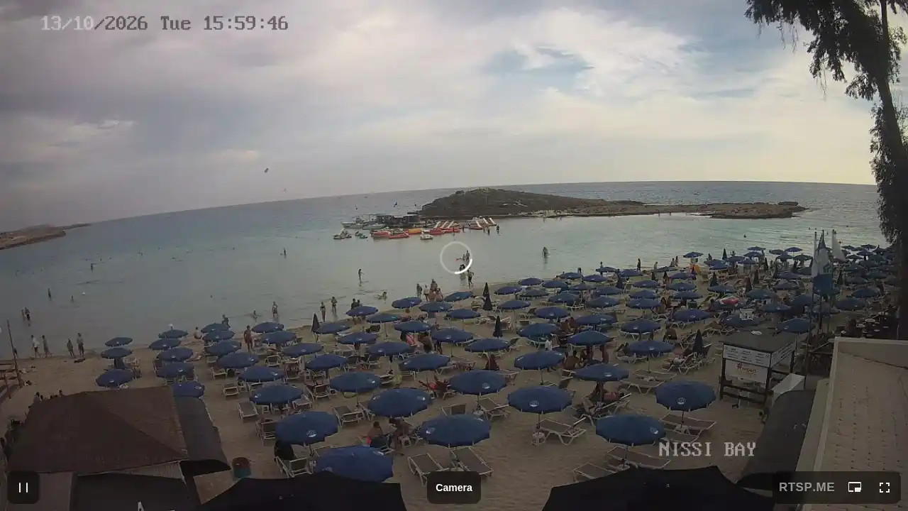 Webcam snapshot from :city — October 13, 2026 14:00