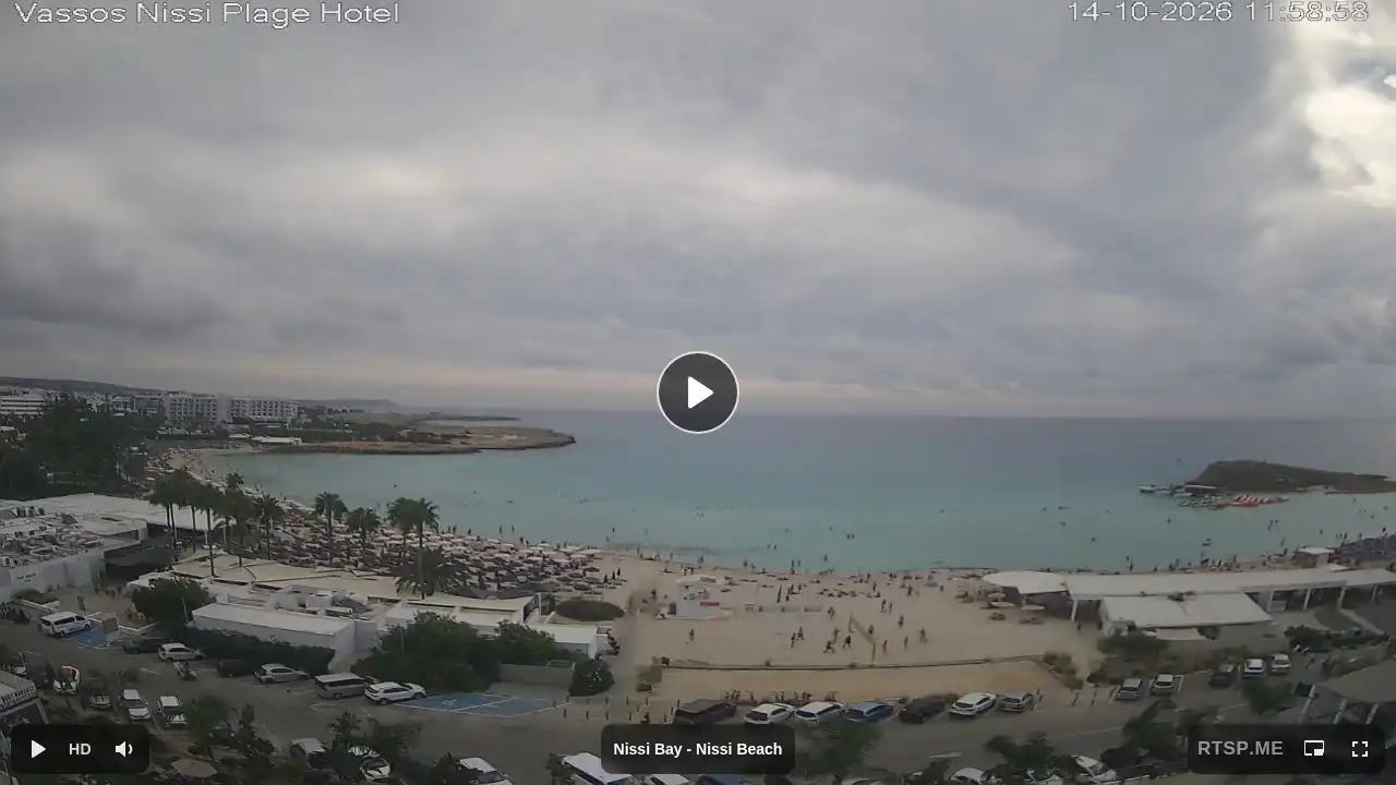 Webcam snapshot from :city — October 14, 2026 09:00