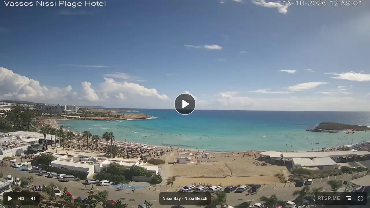 Webcam snapshot from :city — October 15, 2026 10:00