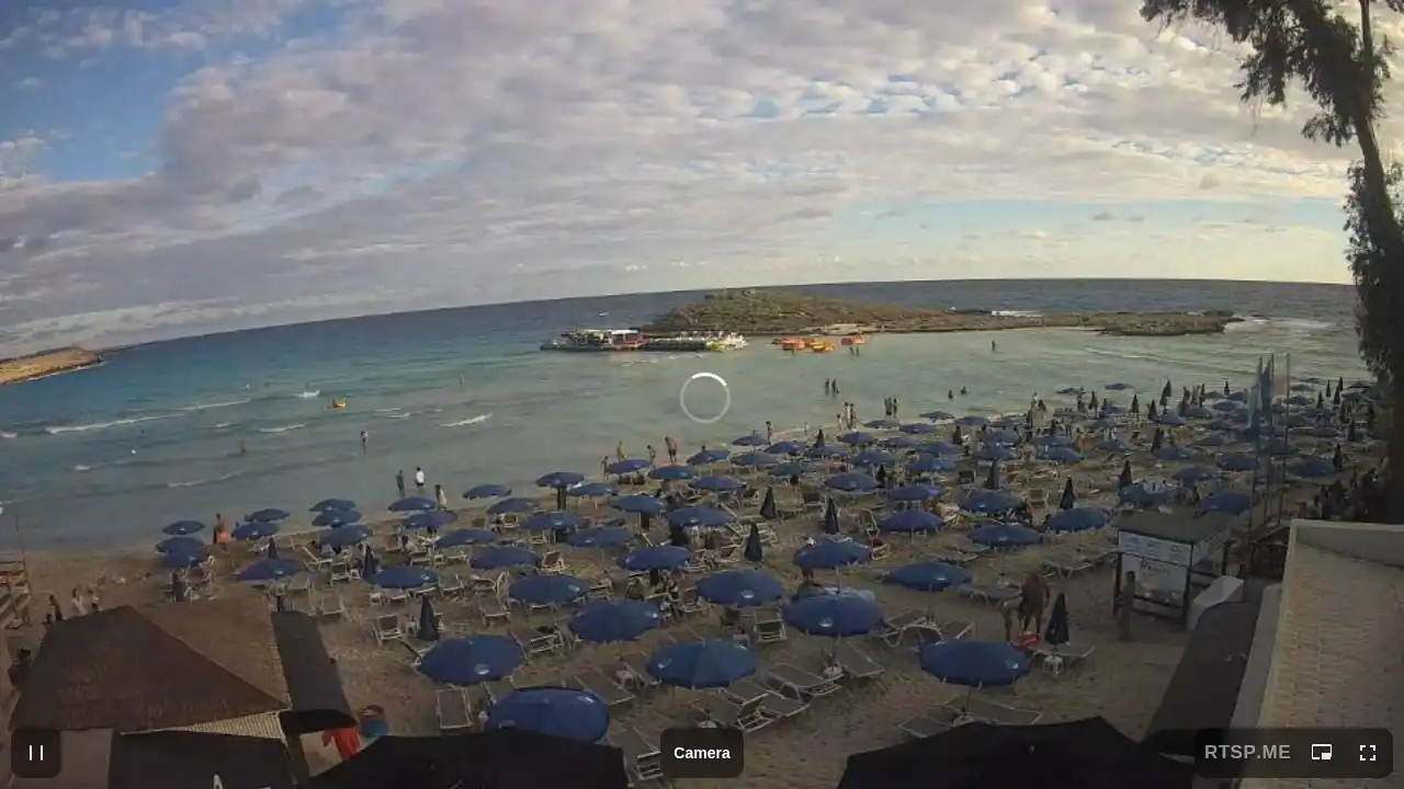 Webcam snapshot from :city — October 16, 2026 14:00