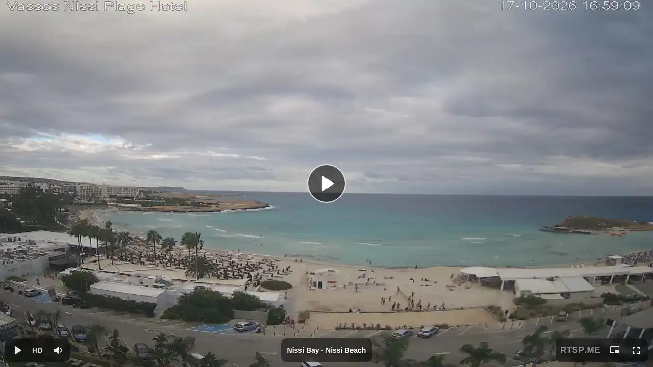 Webcam snapshot from :city — October 17, 2026 14:00