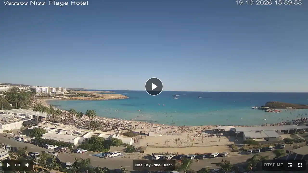 Webcam snapshot from :city — October 19, 2026 13:00