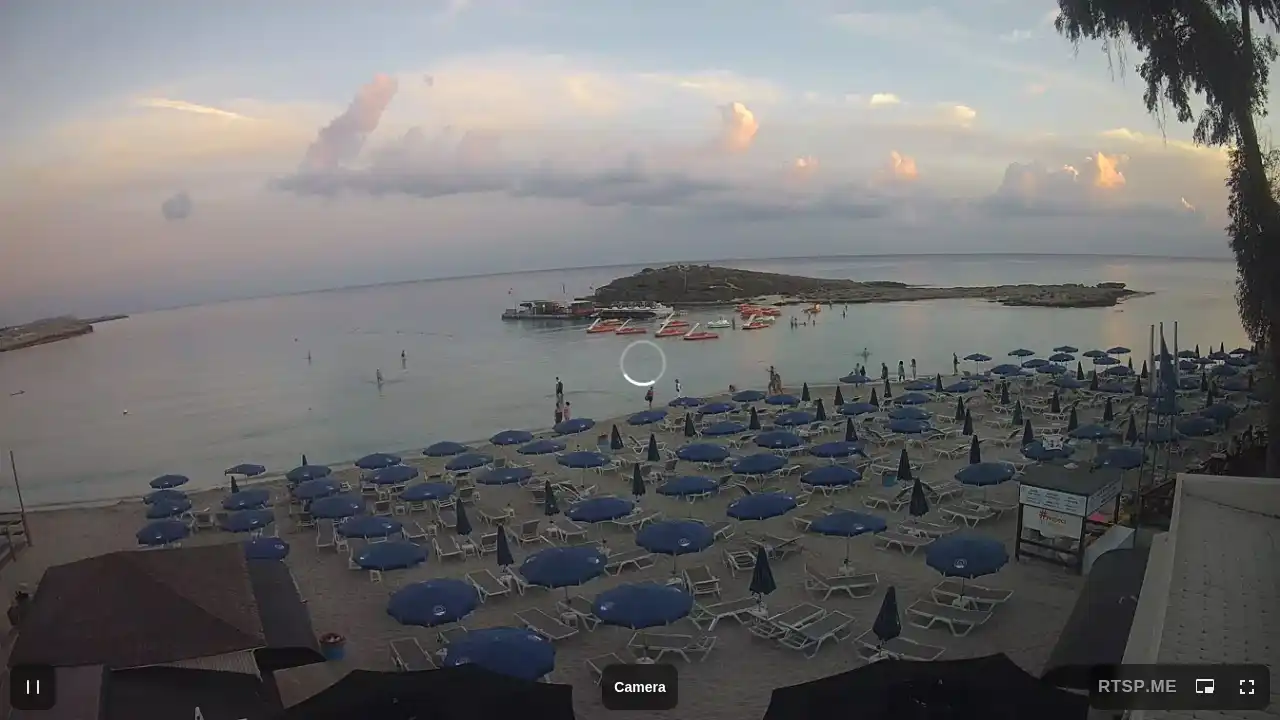 Webcam snapshot from :city — October 20, 2026 15:00